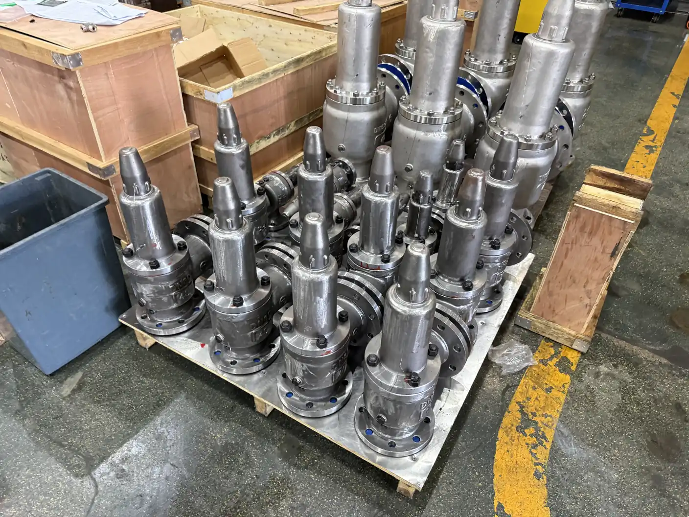 ZOBAI large stainless steel safety valves grouped on a pallet